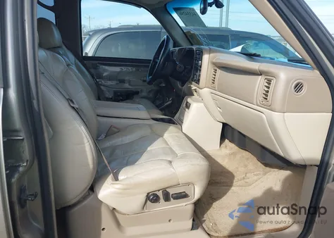 2001 Chevrolet Tahoe Lt из США, поврежденный, VIN 1GNEC13T41R162484